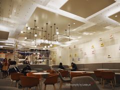 大堂-奈雪的茶(市百一店)