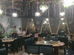 -陆川港酒楼(亭洪店)