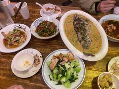 -胡桃里音乐餐厅(陶溪川店)(川湘赣菜·世界百大酒庄直供红酒·音乐表演)