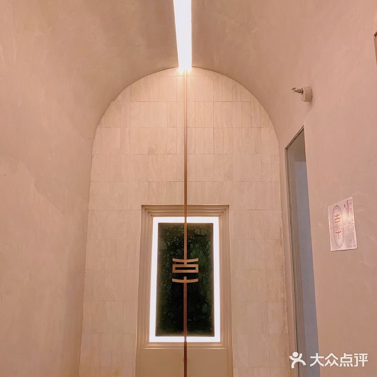 成都，很少能见到如此有品位的店