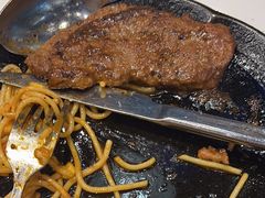 -汤姆家的牛排意面披萨(新城市广场店)