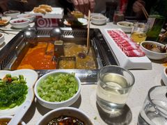 -海底捞火锅鲜切牛肉主题店(长寿路店)
