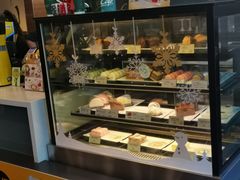 面包甜点陈列柜-麦当劳(田林好又多店)
