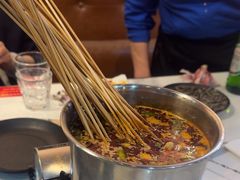 -哈尔滨烧烤·山河村铁锅炖(交大店)