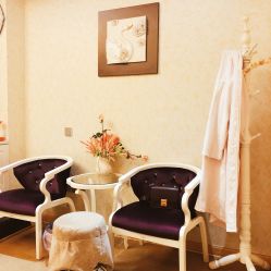 -悦芳庭美肤美体品牌集合店