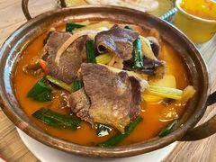 酸萝卜煮牛干巴-缘生态云南菜·野生菌庭院餐厅(华侨城店)