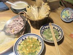 -洱火云南酸菜牛肉火锅(石景山当代商城店)