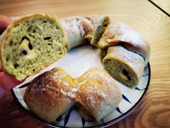 抹茶红豆乳酪圈-CENTTY辛蒂咖啡·烘焙·西点(天兰社区新生活中心店)