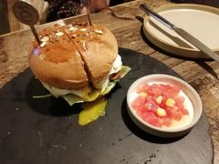 经典芝士汉堡-HIGH FIVE哈福手工汉堡(桂林路店)