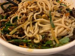 凉拌米线-蔼若春.传承三十年云南菜(金碧公园店)