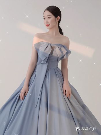 爆赞这款海蓝色温柔缎面礼服 | 沈阳婚纱