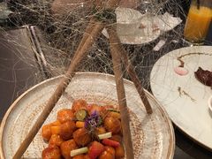 创意鲜果咕噜肉-广州文华东方酒店·江-由辉师傅主理