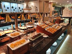 自助取餐区-豪派特华美达广场酒店·西餐厅