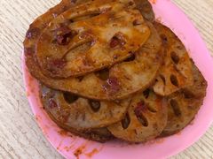 -爆炸头阿姨小四川正宗川味小吃(无任何分店)