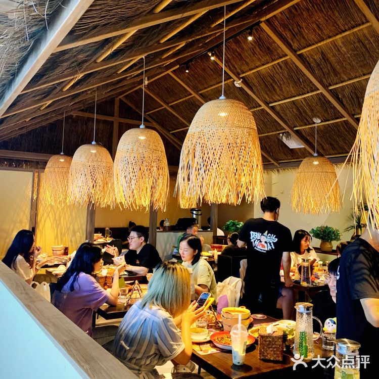 泰妃殿在中山公园开新店了，造福长宁[吐]