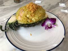 普吉岛菠萝炒饭-Jenny House 珍妮屋新派食堂(美吉特店)
