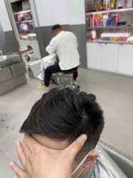 -首脑美发沙龙