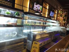 -洪氏嗨捞·广东猪肚鸡·椰子鸡火锅(西咸万象城店)