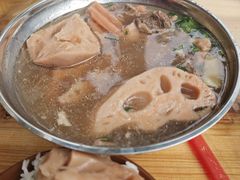 -燕子煨汤(山海关路店)