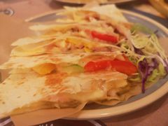 培根虾仁凯撒迪亚芝士饼-遇见西木美式餐厅(体育路店)