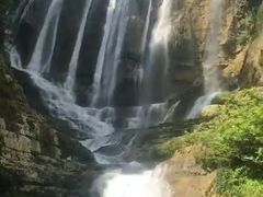 -牛角寨瀑布景区