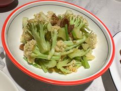 -湘西小馆(滨河路店)