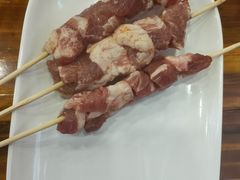 -哈尔滨小酒馆·鲜肉现穿自助烧烤(康新花园店)