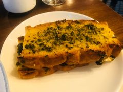餐前面包-FISH&POTATO Cō(地中海美食 万象城店)
