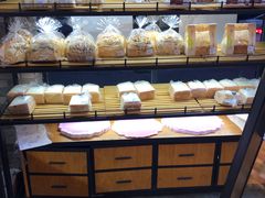 面包甜点陈列柜-乐滋贝尔(新安店)
