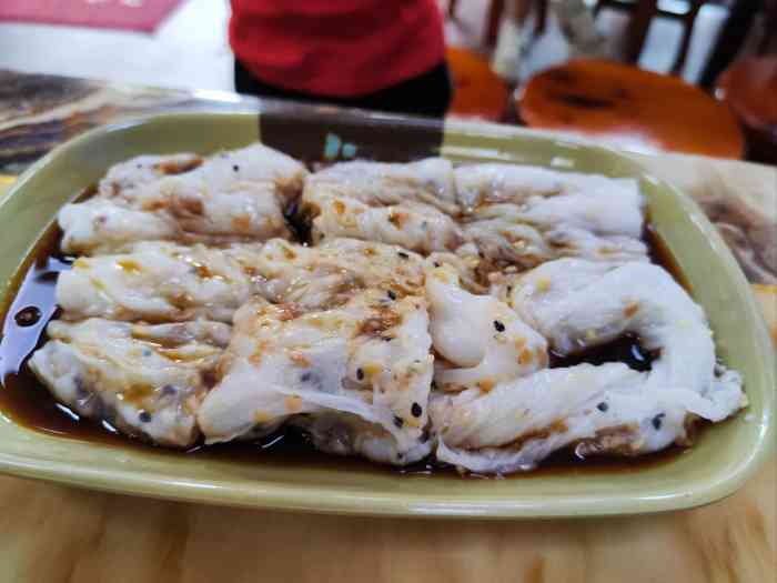 食尚居窝篮拉肠-"窝篮拉肠除了好吃,还好看.制作过程堪称杂.