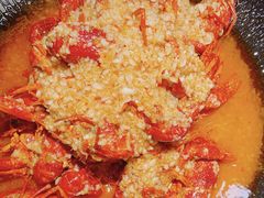 经典蒜香小龙虾-红盔甲·小龙虾(天钥桥店)