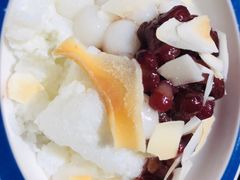 白雪冰汤圆-老甘家小龙虾江湖菜(邦兴花园店)