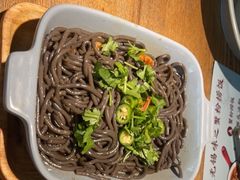 -蜜桃餐厅·伴山(湖滨商业街店)