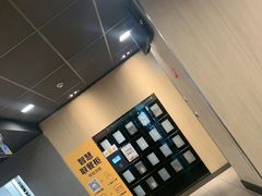 -麦当劳(轻轨曹杨路店)