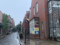 -钟书阁(松江泰晤士小镇店)