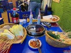 娃娃菜-马路边边串串香形象店(磐石路店)