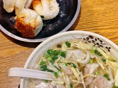 -黄阿姨锅贴大王(万航渡路店)