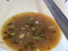 -裕新楼粉面馆·石磨手工粉(四方坪店)