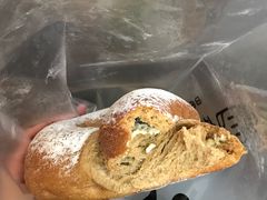 -焙丽拾光(麦凯乐直营店)