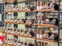 -Laderach 莱德拉(上海环贸iapm店)