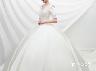 超有气质的缎面主婚纱｜重庆婚纱