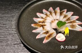 Black Truffle with Amberjack Sashimi