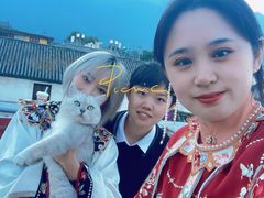 -喵屿·大理花园猫咖