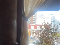 -八府香鸭·啫啫煲(华山路店)