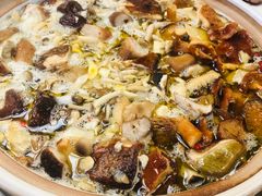乌鸡野生菌汤-东巴谷野生菌火锅餐厅