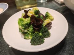 -鲁菜根·泰安菜(万达店)