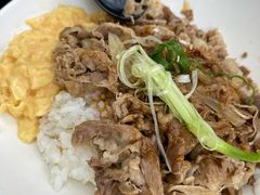 牛肉滑蛋饭-彗星餐厅(香港迪士尼乐园)