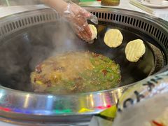 -哈尔滨烧烤·山河村铁锅炖(交大店)