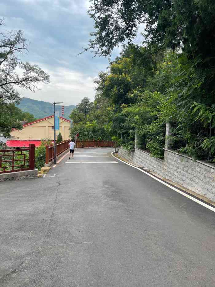 袁洪峪度假村-"位置比较好找,一直顺着大桥往南走即可,就.