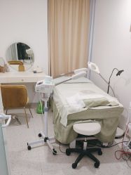 -苗方清颜·祛痘皮肤管理